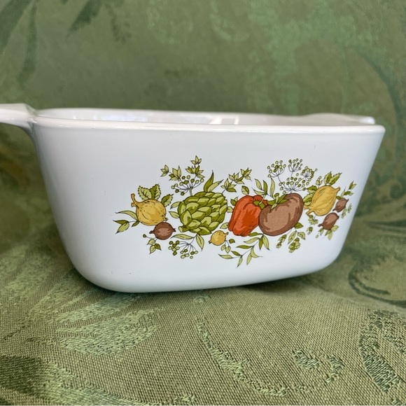 Rare 1970s spice of life design Corning Ware 2 3/4 cup bakeware. - Picture 2 of 10